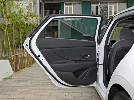 Hyundai Elantra 2023 1.5L CVT Véhicule à essence Top Flagship Edition dans le 1000-1600CC