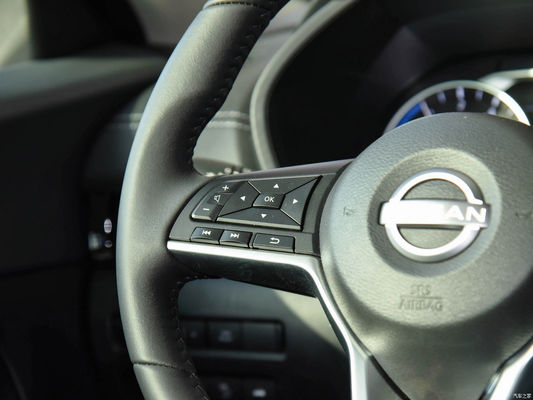 2023 Plus Nissan Sylphy Epower Véhicule électrique avec 5 sièges et 4652*1815*1445 Taille