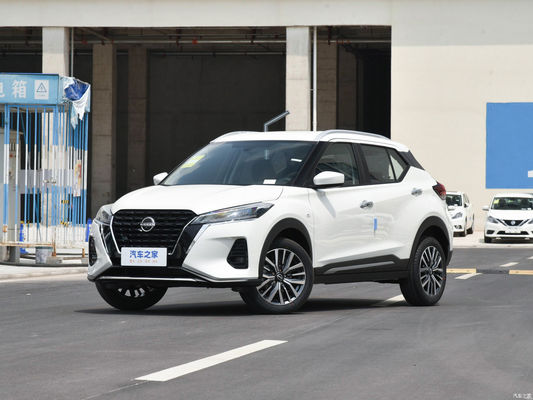 Nissan Kicks 2023 SUV à essence avec boîte de vitesses automatique et design à la mode