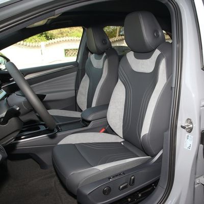 2022 ID4 Crozz Pure /Lite PRO Voiture électrique/SUV Longue résistance Rvc de stationnement Système d'imagerie de vue arrière Système de freinage électromagnétique