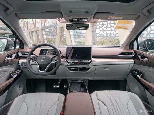 7 places 2023 Volkswagen ID6X Pure Smart SUV EV Edition pour les besoins des clients