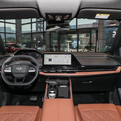 2023 Changan Qiyuan Q05 60 PRO Voiture hybride rechargeable avec type de carrosserie fermée et matériaux
