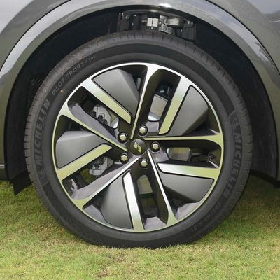 Lixiang L7/L9 2024 EV Car Li Extended Range Car 5 sièges pour une expérience de conduite supérieure