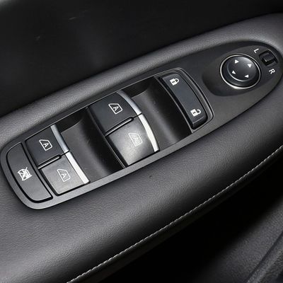 Le véhicule à essence Qx50 4WD SUV 2.0t véhicule à carburant SUV/Mini/Smart/Used/ pour SUV/Mini/Smart/Used