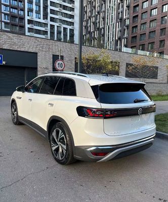 7 places Volkswagen ID6 Crozz PRO Voiture électrique à énergie propre pour un achat économique