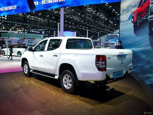 Pickup personnalisé Véhicule diesel Mitsubishi L200 2023 2.3t Tanqu Vitesse maximale 171 Km/H