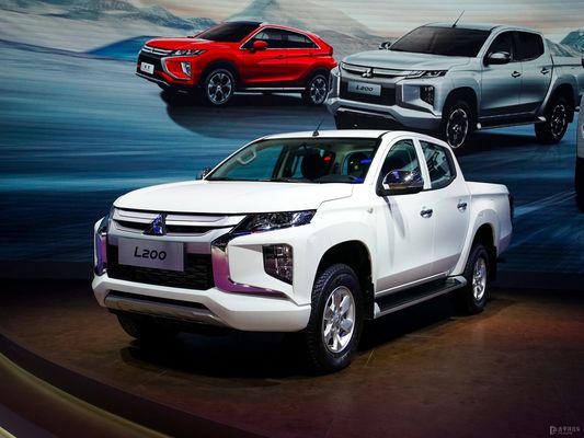 2023 L200 pick-up diesel de 2,3 t direction gauche 5225*1815*1780 pour les besoins du client