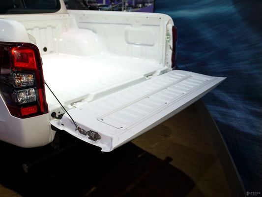 2023 L200 pick-up diesel de 2,3 t direction gauche 5225*1815*1780 pour les besoins du client