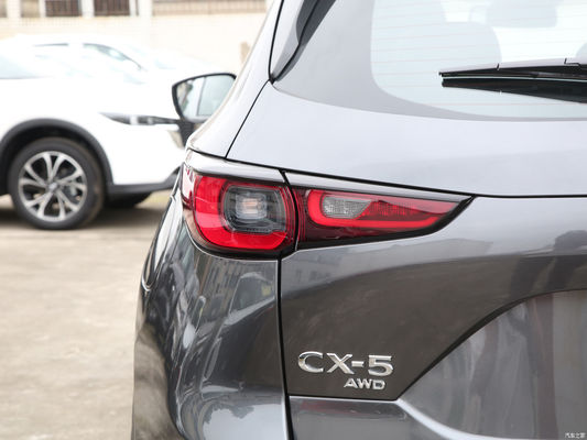 2024 Mazda Cx5 SUV 2.5L Édition honorable avec boîte de vitesses automatique et carburant à l'essence
