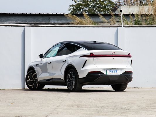 Rising Auto R7 Screen Master PRO 2023 Véhicule électrique EV avec 5 sièges et longue portée
