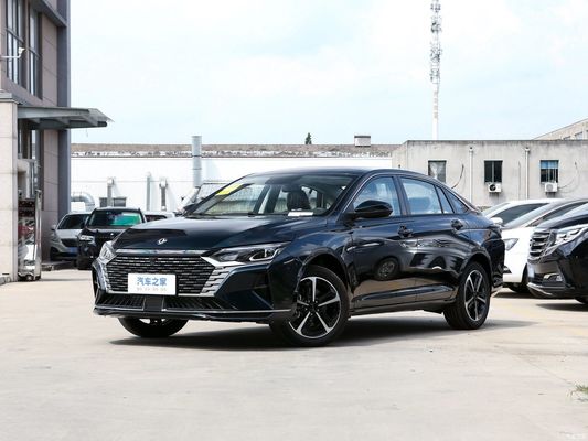 Aeolus Yixuan Max 1.5L version de luxe 2024 sièges d'essence 5 service après-vente