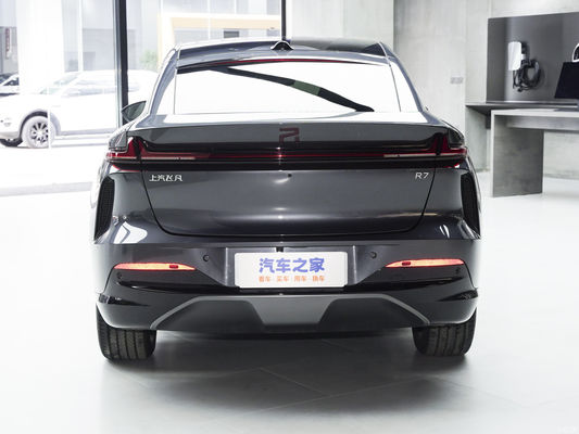 Rising Auto R7 2023 RWD Screen Master Véhicule électrique avec type d'énergie électrique pure