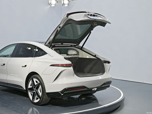 Véhicule électrique EV Hatchback Rising Auto F7 2023 Long-Range PRO Voiture avec et 5 sièges