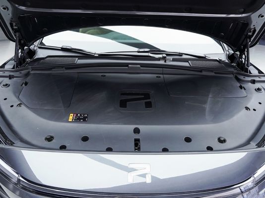 Feuille LED 5 places SUV à essence R7 2023 Rwd Écran-Master Version Voiture électrique