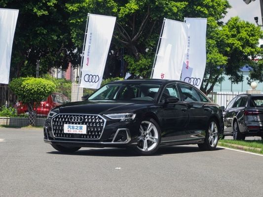 Voiture à essence avec boîte de vitesses automatique Audi A8 2023 A8l 50tfsi Quattro Version sélectionnée