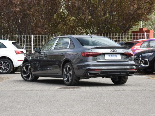 voiture à essence Audi A4l 2023 40tfsi avec boîte de vitesses automatique et 4858*1847*1439 Taille