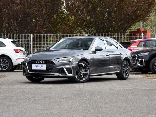 voiture à essence Audi A4l 2023 40tfsi Mode Dynamique Version 5 sièges de luxe et de style