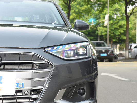 Audi A4l 2023 40tfsi Mode Version élégante avec réservoir d'huile 56L
