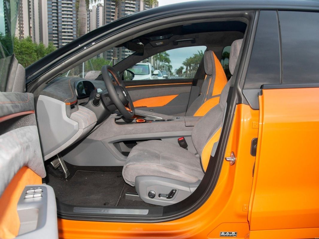 Zeekr 001 23you Version 100kwh Orange Z-Sport couleur extérieure