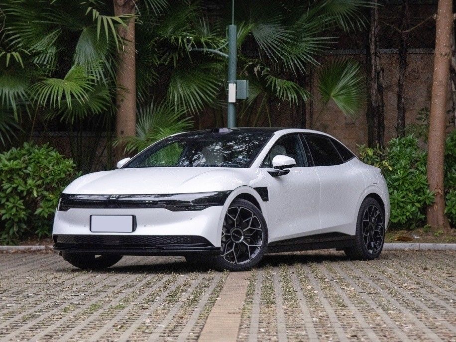 4865x1900x1450 Zeekr 007 4WD 100kwh/75kwh Smart Driver Edition Voiture électrique électrique avec 1