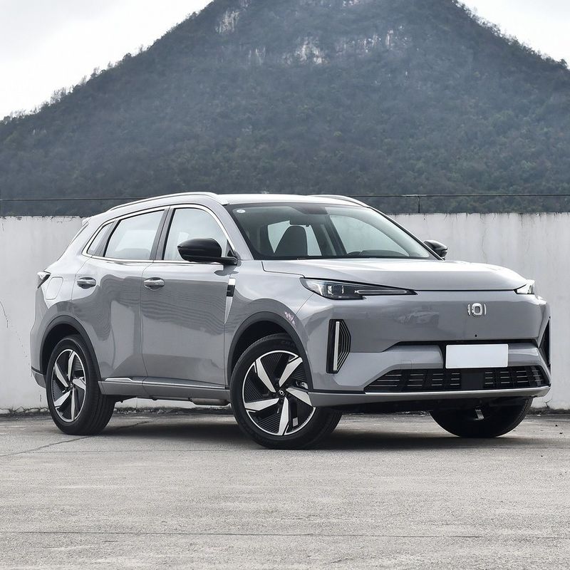 2023 Changan Qiyuan Q05 60 PRO Voiture électrique hybride rechargeable équipée d'une boîte de vitesses Tiptronic