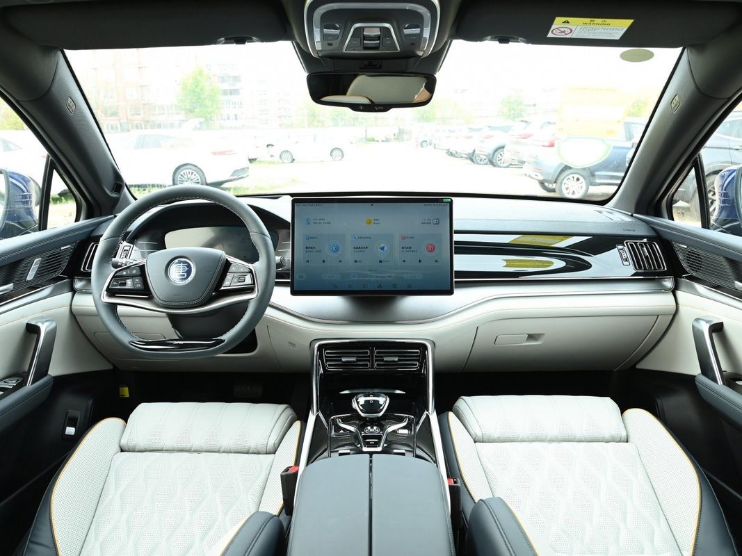 Certifié CEE 2022 BYD Tang EV 635 km 4WD Édition phare Véhicule électrique à 6 places