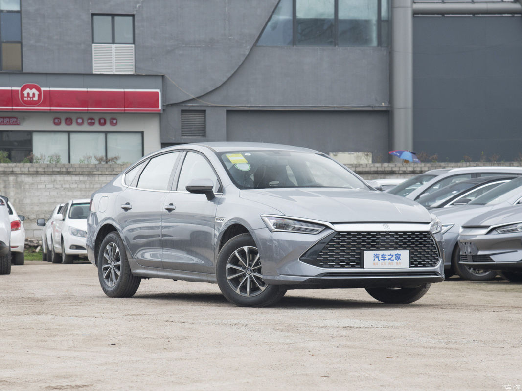 2023 Byd Qin Plus Dm-I Champion 55km Édition leader Véhicules électriques hybrides rechargeables