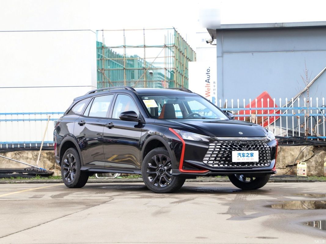 FWD Drive 2023 Dongfeng Fengshen Yixuan Aeolus 1.5L VUS à essence