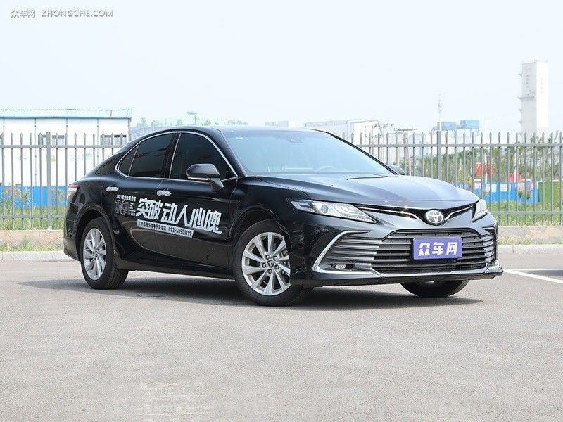 5 places Toyota Camry 2023 2.5q avec système de freinage Epb à prix abordable