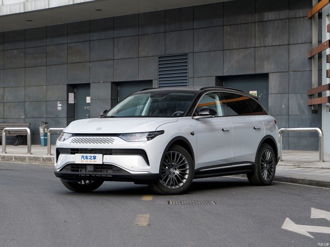SUV voiture véhicule électrique EV Leap C11 2023 Range étendu 285 Zhixiang siège n ° 5 Fabriqué