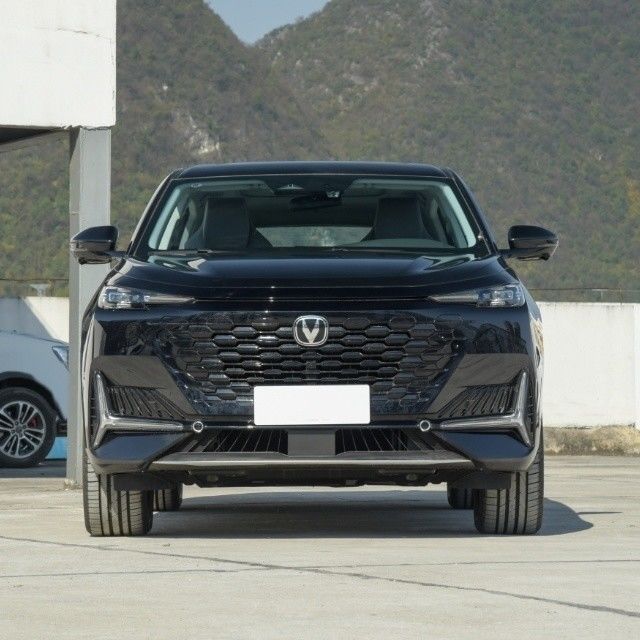 Benzine Changan 2023 Uni-K 2.0t à deux roues motrices 5 portes 5 places SUV en alliage d'aluminium