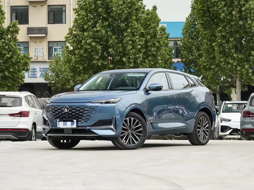 1930 Kg Changan Uni-K 2,0 t 4 roues motrices configuration maximale haut SUV voiture à essence personnalisée