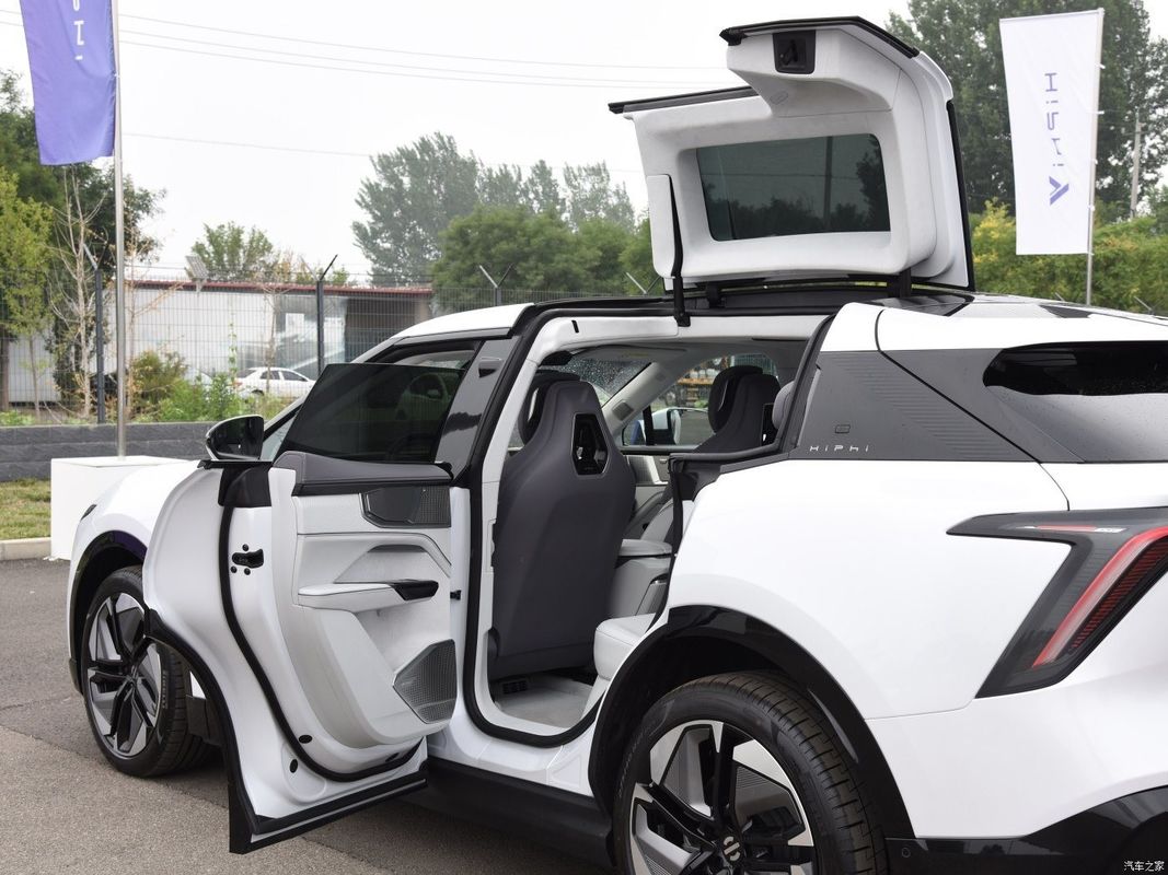 Voiture électrique Hiphi Y 765km SUV phare Pure Electric personnalisé pour votre entreprise