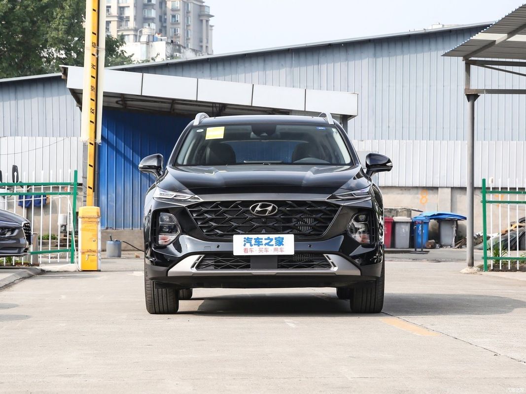 Direction gauche 2023 Hyundai Santafe Traveler 380t Gdi 4WD Lux Htrac Version 6 sièges