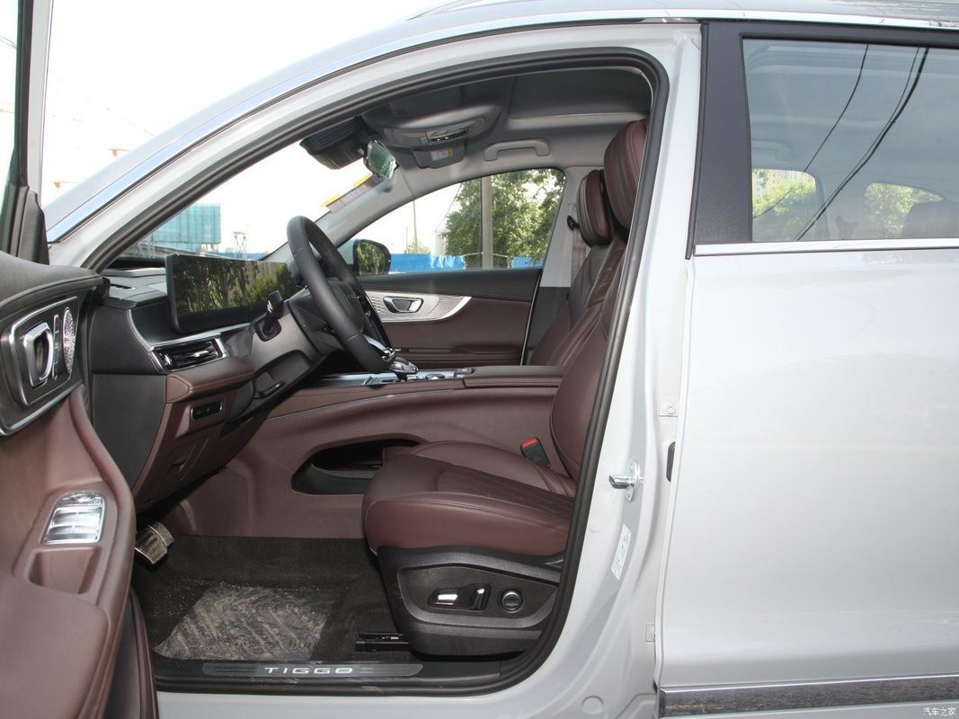 Chery Tiggo8 PRO 290t 2WD Sky Edition 7 sièges SUV pour les besoins de vos clients