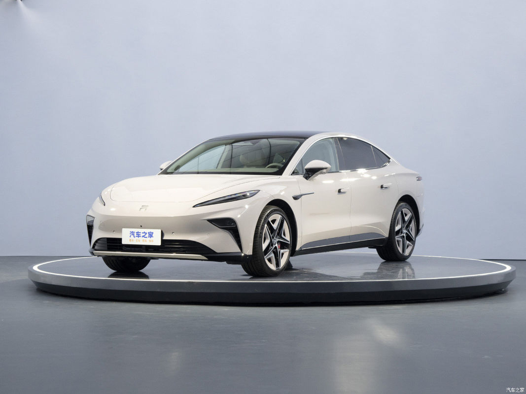 Véhicule électrique EV Hatchback Rising Auto F7 2023 Long-Range PRO Voiture avec et 5 sièges